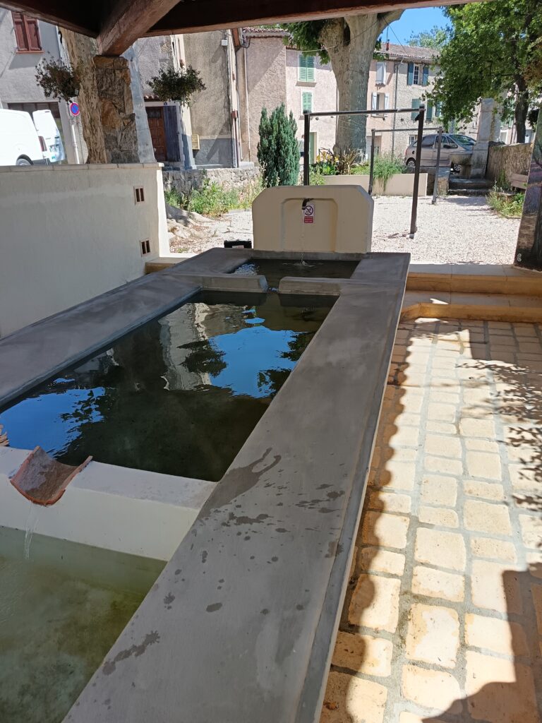 Lavoir Forcalqueiret 1